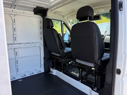 New 2026 RAM ProMaster 1500 w/ Convenience Group FWD image 11