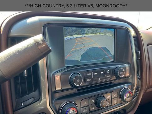 Used 2015 Chevrolet Silverado 1500 High Country w/ High Country Premium Package image 8