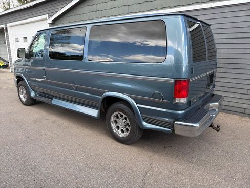 Used 2014 Ford E-150 and Econoline 150 w/ RV Plus Package RWD image 6