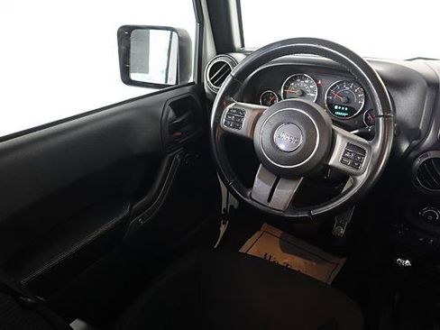 Used 2017 Jeep Wrangler Unlimited Sport image 18