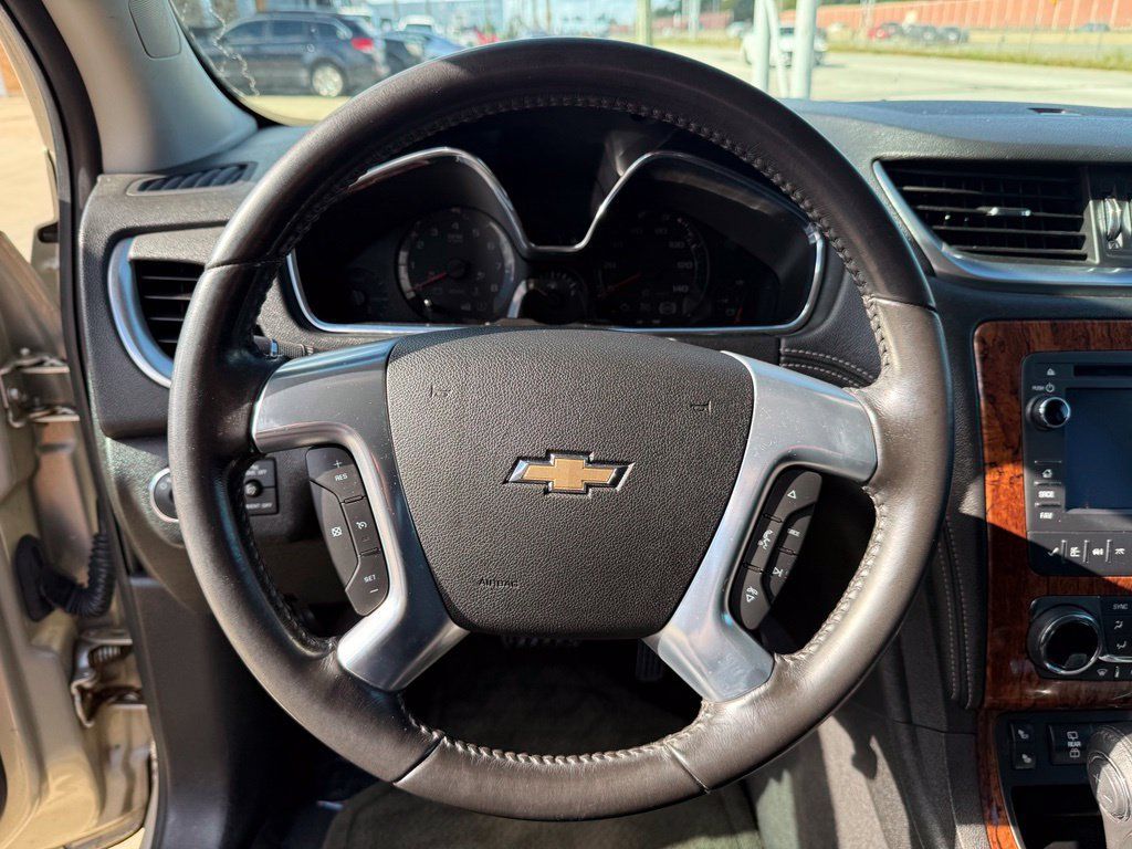 Used 2014 Chevrolet Traverse LT AWD/4WD image 31
