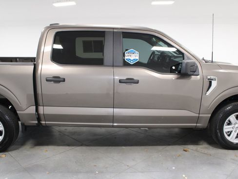 Used 2023 Ford F150 XLT image 11