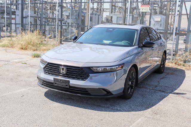 Used 2025 Honda Accord SE image 4