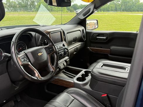Used 2019 Chevrolet Silverado 1500 High Country AWD/4WD image 3