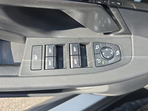 Used 2024 BMW i5 eDrive40i w/ Premium Package RWD image 26