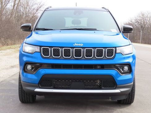 Certified 2024 Jeep Compass Limited AWD/4WD image 14
