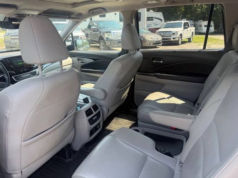 Used 2019 Honda Pilot Elite image 10