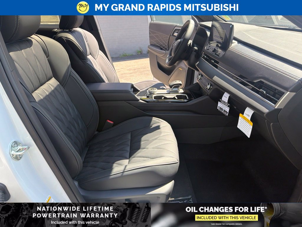 New 2026 Mitsubishi Outlander SEL Black Edition AWD/4WD image 30