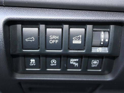 Used 2023 Subaru Forester Touring image 15