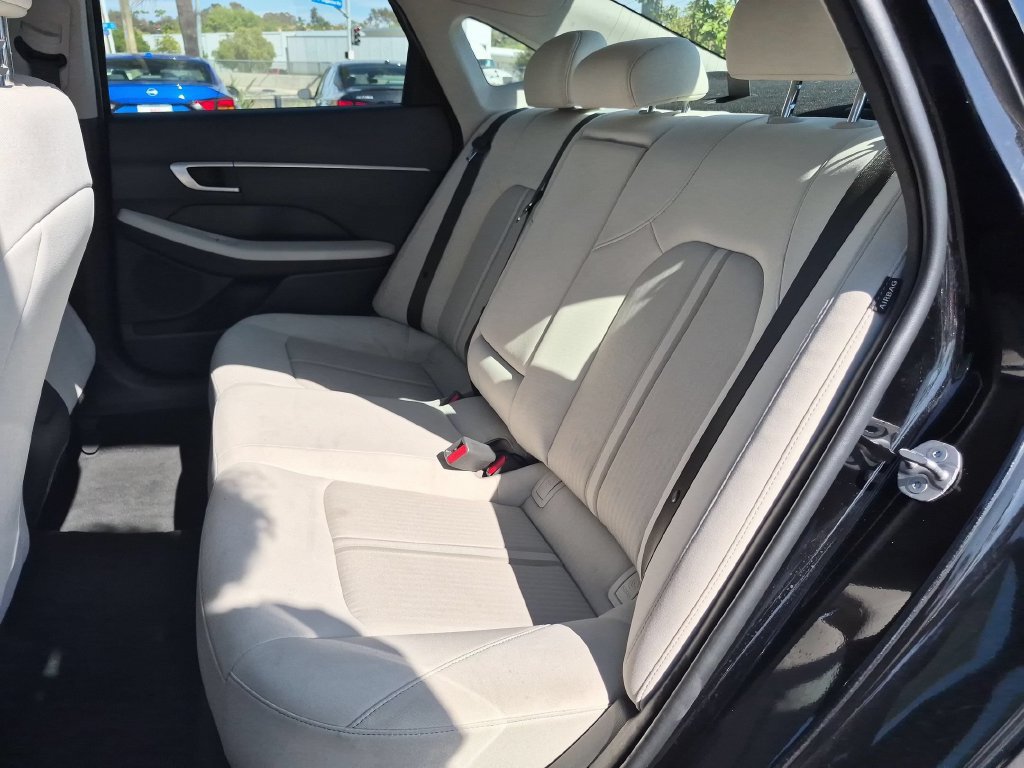 Used 2025 Hyundai Sonata SEL FWD image 28