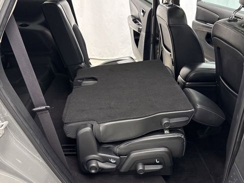 Used 2020 Dodge Journey Crossroad image 40