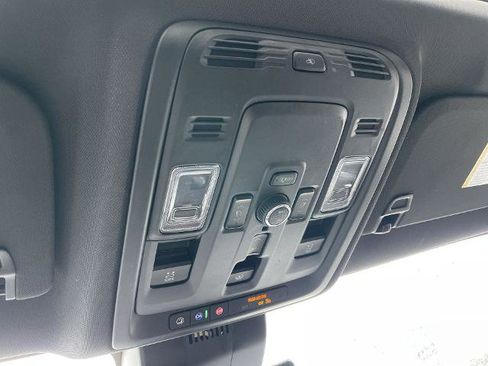 New 2025 Chevrolet Suburban Premier AWD/4WD image 80