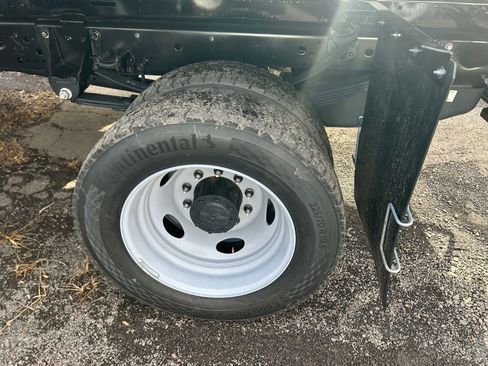 New 2026 Ford F450 XL w/ XL Chrome Package image 29