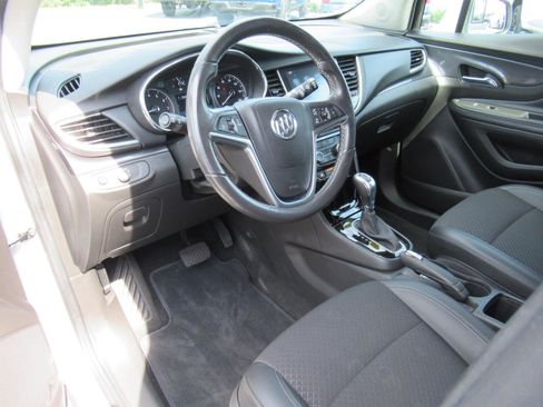 Used 2021 Buick Encore Preferred w/ Safety Package AWD/4WD image 16