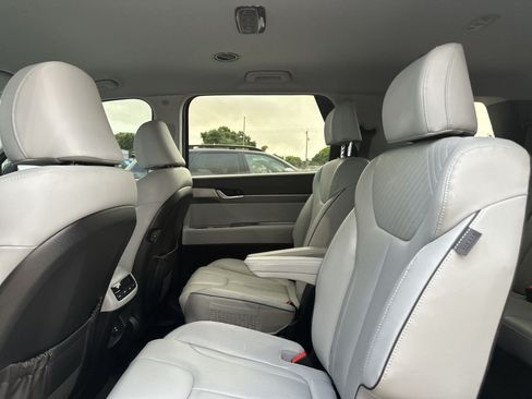 Used 2024 Hyundai Palisade SEL FWD image 22