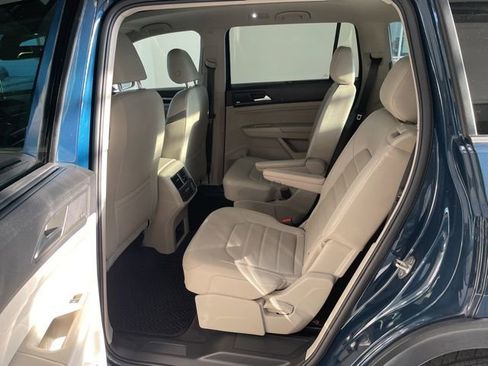 Certified 2022 Volkswagen Atlas SEL Premium image 8