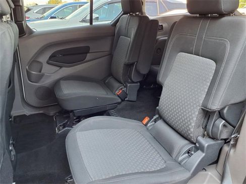 Used 2022 Ford Transit Connect XLT image 9
