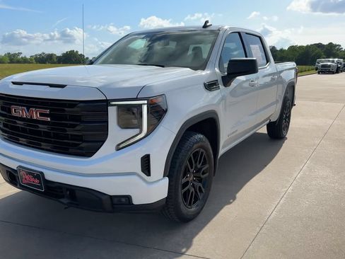 Used 2024 GMC Sierra 1500 Elevation AWD/4WD image 4