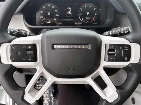 New 2025 Land Rover Defender 110 S image 25