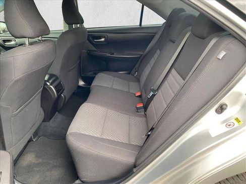 Used 2017 Toyota Camry LE FWD image 25
