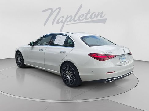 Used 2025 Mercedes-Benz C 300 4MATIC Sedan image 3
