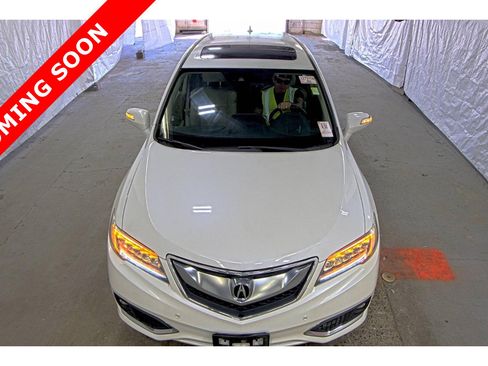 Used 2017 Acura RDX AWD w/ Advance Package image 3
