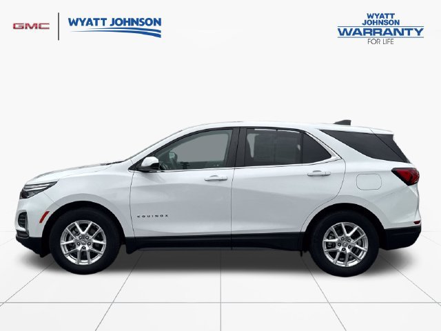 Used 2024 Chevrolet Equinox LT FWD image 2