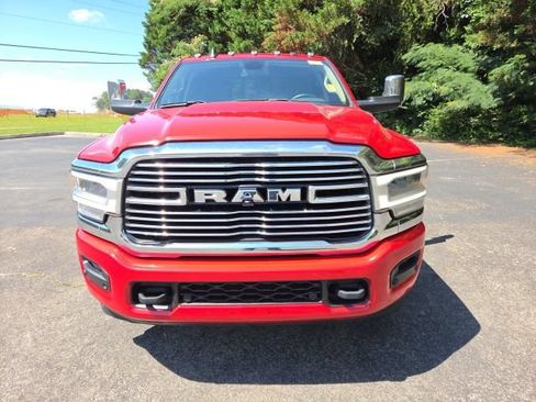 Used 2022 RAM 3500 Laramie AWD/4WD image 2