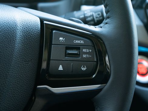 Used 2025 Honda Odyssey Touring image 22