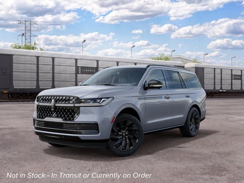 New 2027 Lincoln Navigator Reserve AWD/4WD image 2