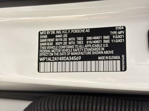 Certified 2024 Porsche Cayenne S AWD/4WD image 21