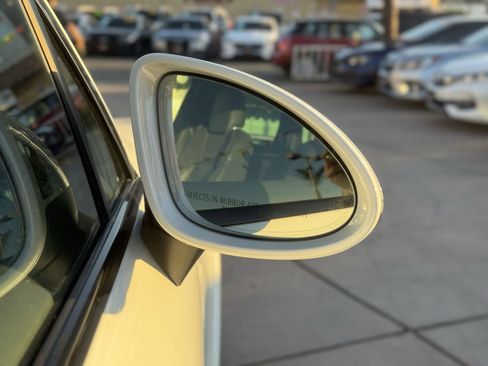 Used 2017 Porsche Cayenne Sport One Owner Clean Title image 14