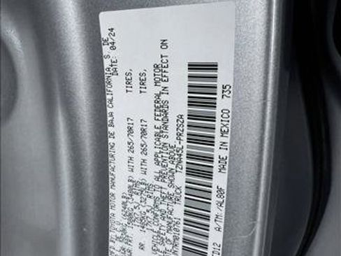 Used 2024 Toyota Tacoma TRD Off-Road image 22