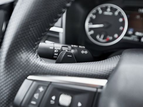 Used 2024 Mitsubishi Outlander SE image 38