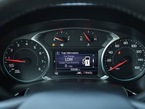 Used 2020 Chevrolet Equinox LT w/ Driver Convenience Package image 18