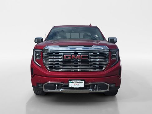 Used 2023 GMC Sierra 1500 Denali w/ Denali Reserve Package AWD/4WD image 10