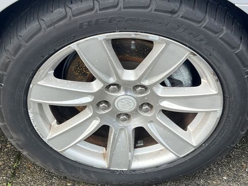 Used 2011 Buick LaCrosse CXL image 12