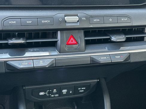 Certified 2025 Kia K4 EX image 19