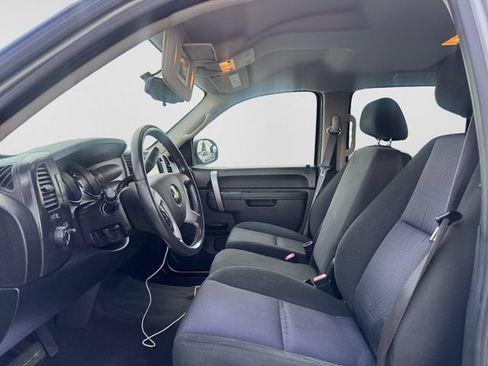Used 2010 Chevrolet Silverado 1500 LT w/ Power Pack Plus RWD image 11