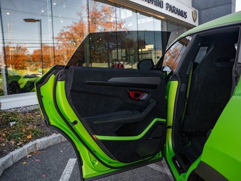 Used 2024 Lamborghini Urus Performante image 26