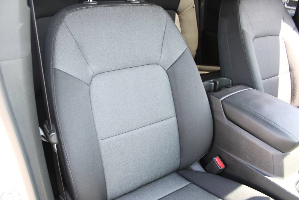 Used 2024 Chevrolet Colorado Trail Boss w/ LPO, Dark Essentials Package AWD/4WD image 13