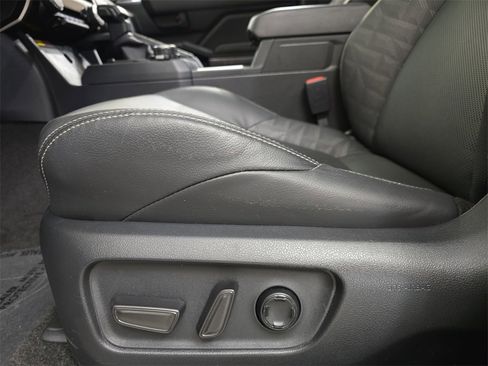 Used 2025 Toyota 4Runner TRD Off-Road Premium w/ Tow Technology Package image 32