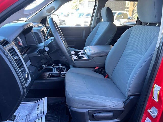 Used 2015 RAM 2500 Tradesman w/ Chrome Appearance Group AWD/4WD image 14