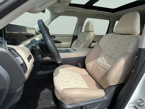New 2026 Nissan Armada Platinum RWD image 13