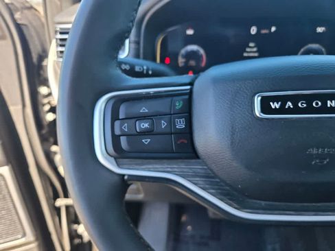 Used 2024 Jeep Wagoneer L Series II w/ Flexible Seating Group AWD/4WD image 21