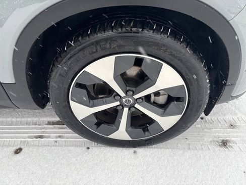 Certified 2025 Volvo XC40 B5 Plus image 14