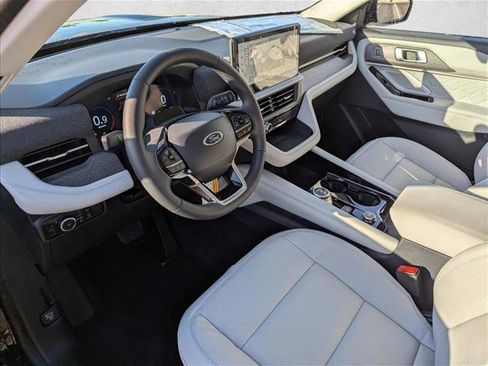 New 2026 Ford Explorer Platinum w/ LUX Leather Package image 3