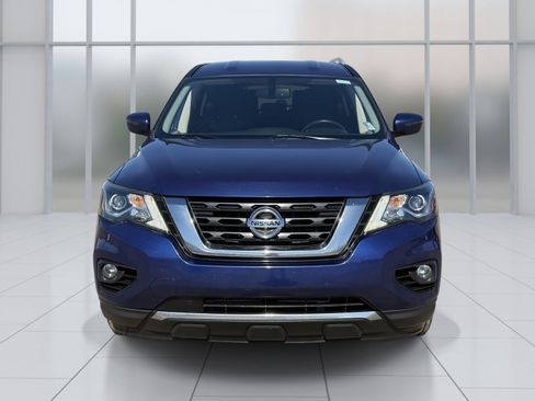 Used 2020 Nissan Pathfinder SV image 9