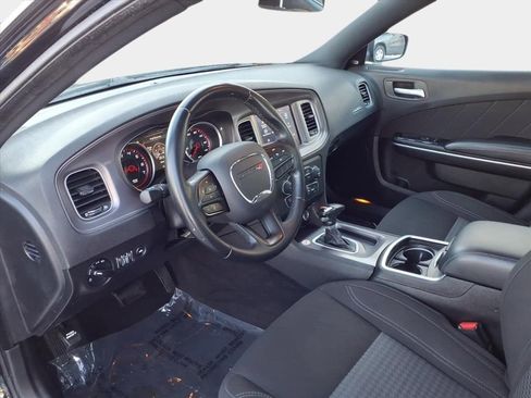 Used 2023 Dodge Charger SXT image 9