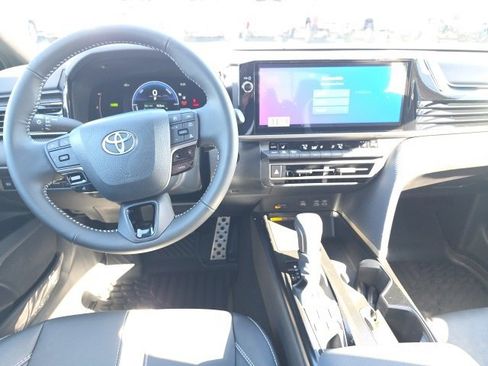 New 2026 Toyota Camry SE image 9
